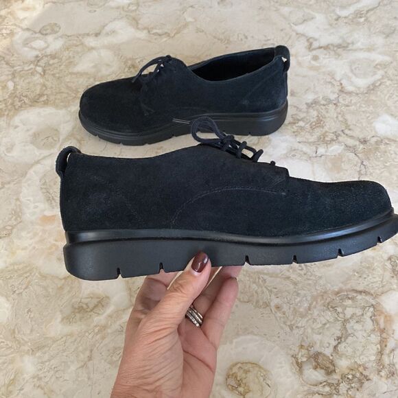 Colo Copenhagen Black Suede Leather Oxfords - Picture 10 of 14